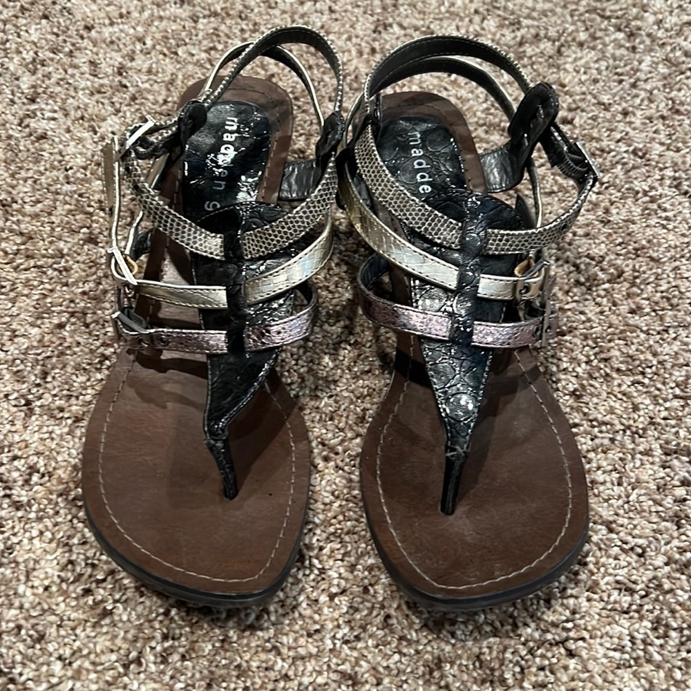 Madden Girl thong sandals